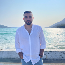online ozel ders ogretmen ogrenci profil fotografi