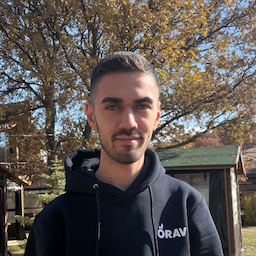 online ozel ders ogretmen ogrenci profil fotografi